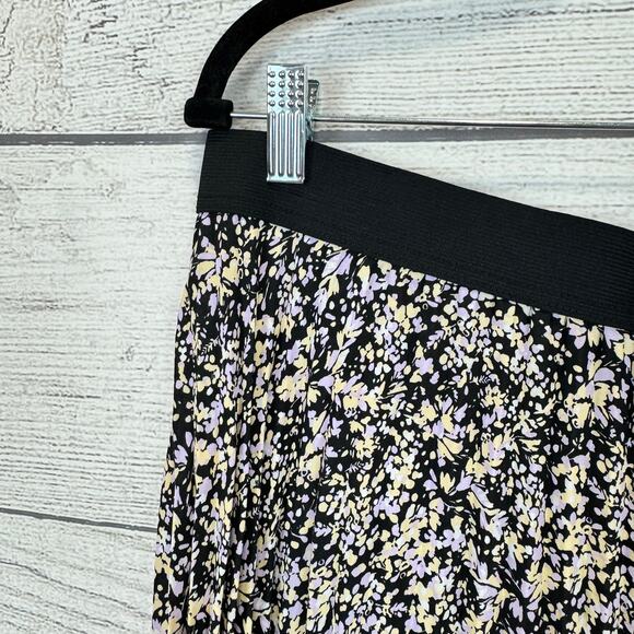 Vince Camuto Women's Black Floral Pleated Pull On Midi Skirt Size XL - Picture 2 of 7